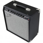 FENDER CHAMPION 40 комбоусилитель 