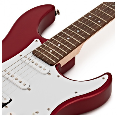 YAMAHA PACIFICA 012 RED METALLIC электрогитара